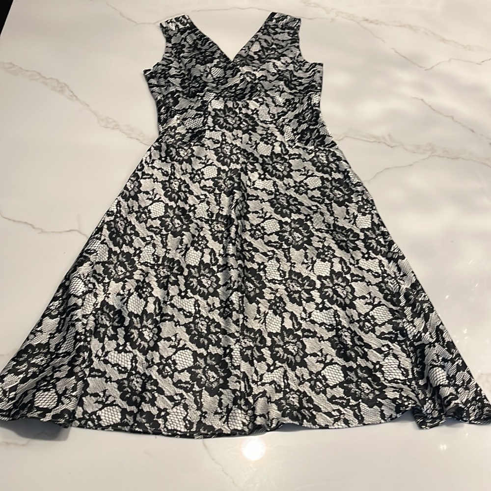 Michael Kors Satin V-Neck Midi Dress size 6 - Picture 8 of 10
